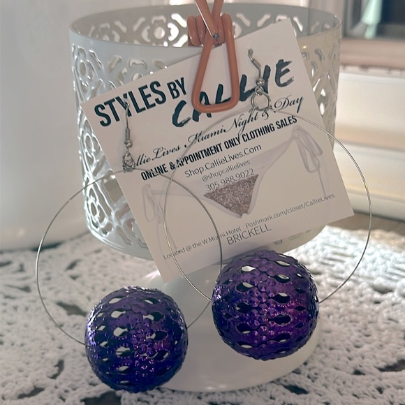 ★CALLIE LIVES METALLIC DECOR GLOBE EARRINGS★ - Picture 8 of 11